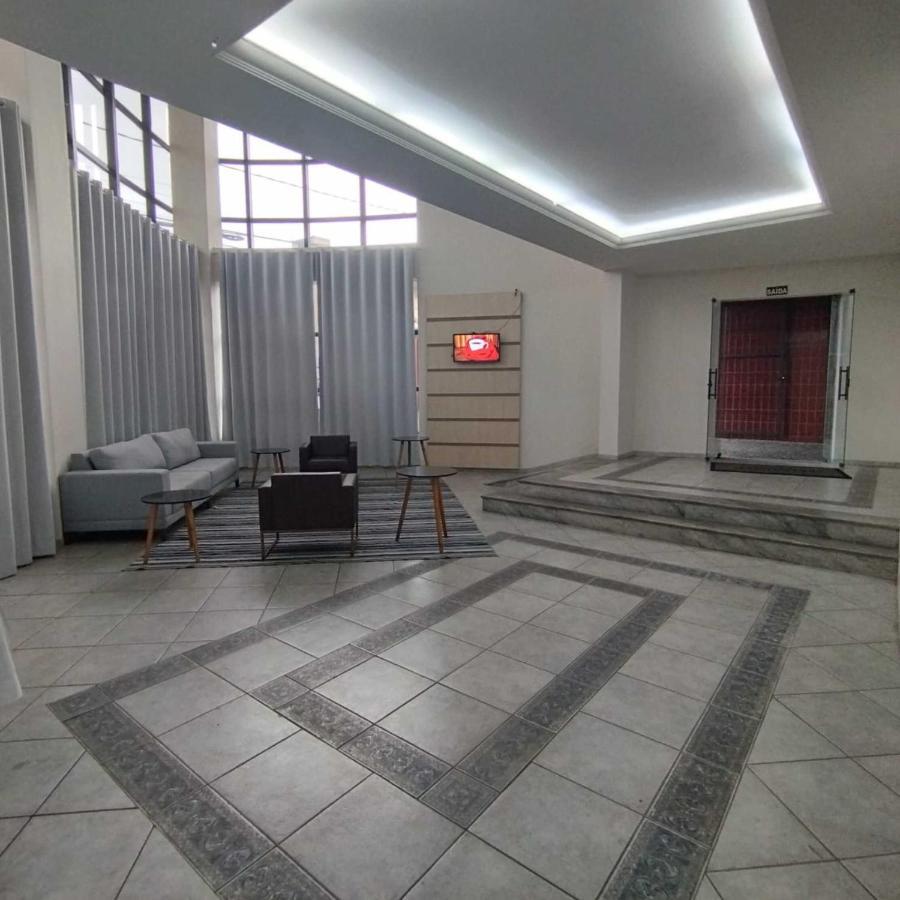 Hotel Summit